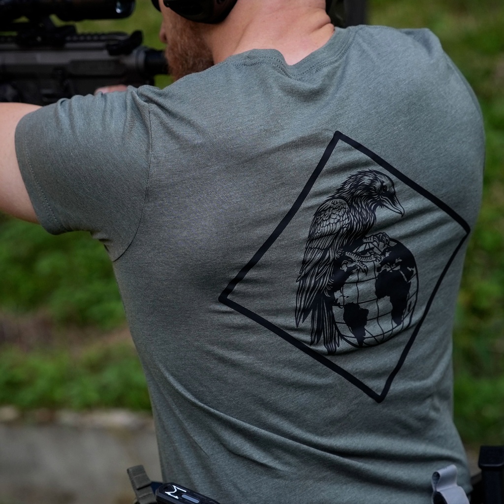 Mattlock College Tee in Heather Mil Olive, Rückseite